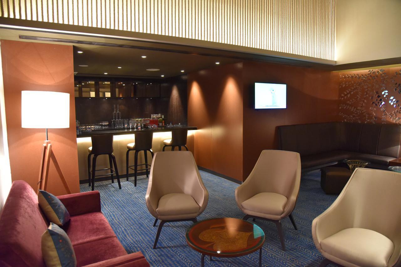 Grand Mercure Mysore - An Accor Brand Exterior foto The lounge at the airport